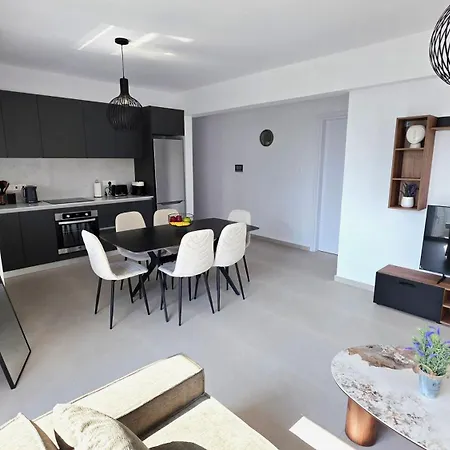 Spacious & Modern - Location 公寓 拉纳卡