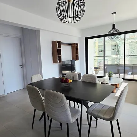 公寓 Spacious & Modern - Location 拉纳卡